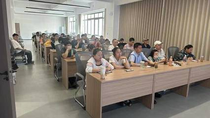 宜昌市第5期殘疾人電商培訓(xùn)班舉行 助力殘疾人搭上就業(yè)“直通車(chē)”